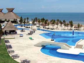 Last minute travel to Riviera Maya