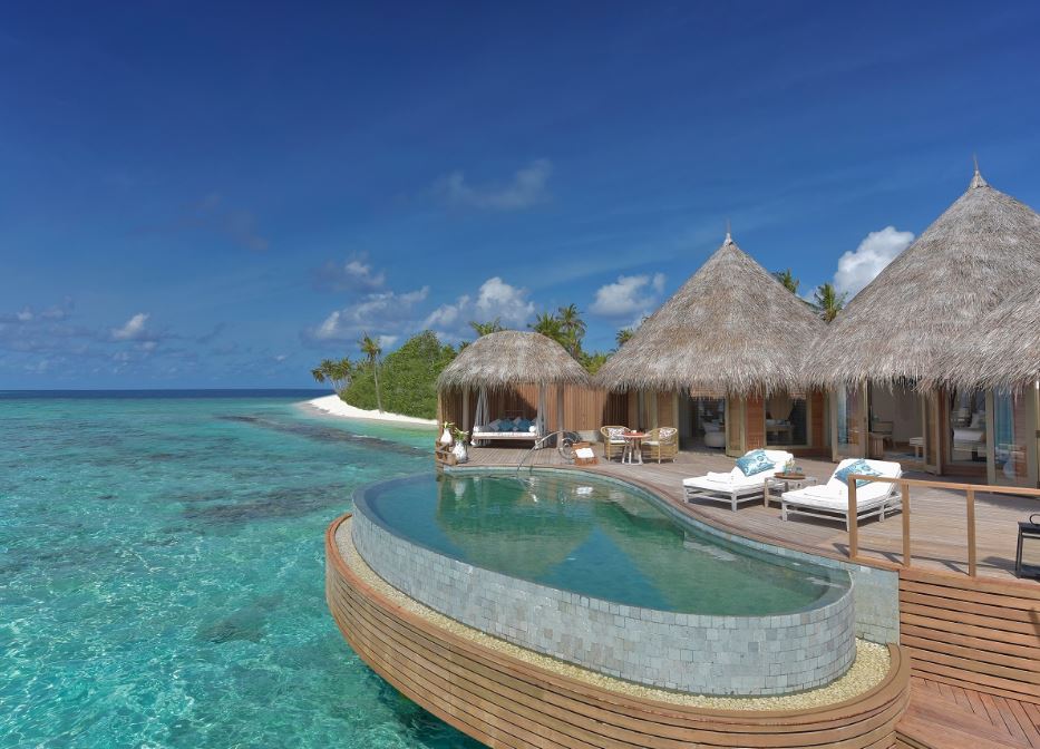 Last minute travel to Maldives