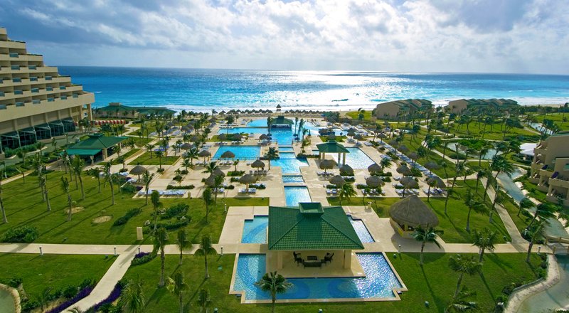 last minute Caribbean Mexico Hawaii all inclusive travel