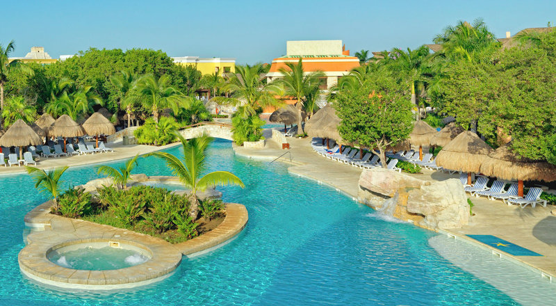 Last minute travel to Riviera Maya