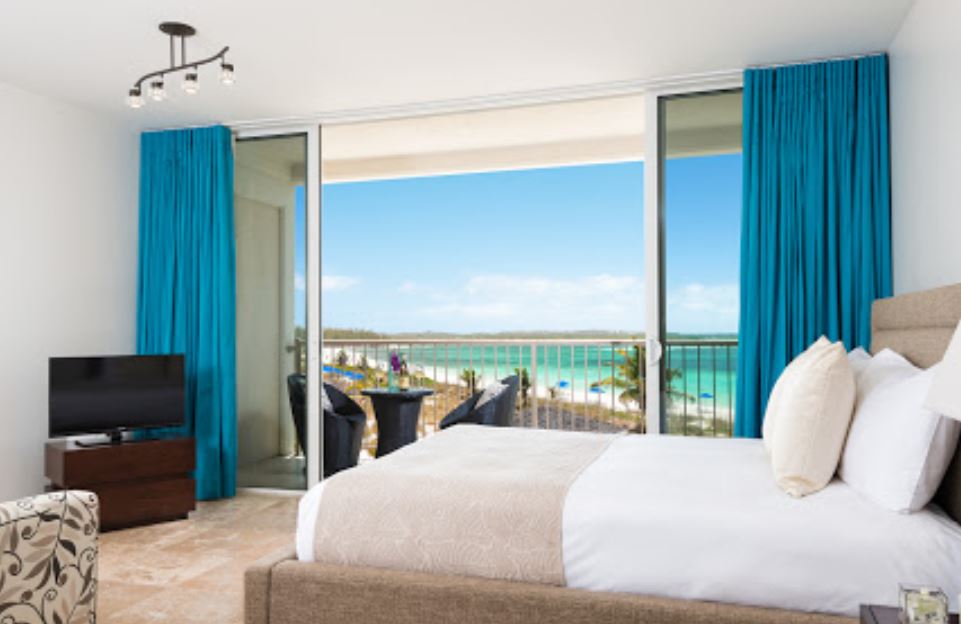 Last moment vacation deals to Turks and Caicos