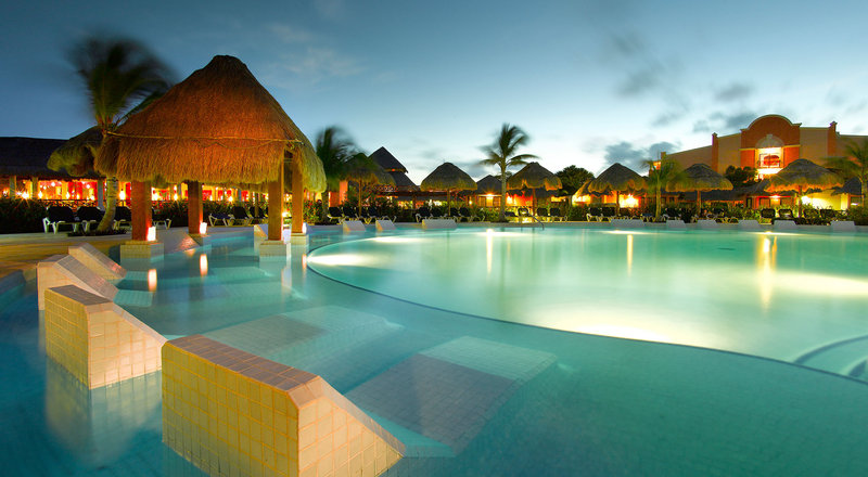 Last minute travel to Riviera Maya